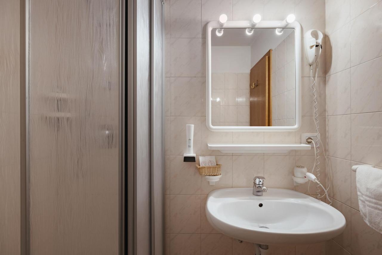 Hotel La Montanara Predazzo Dış mekan fotoğraf